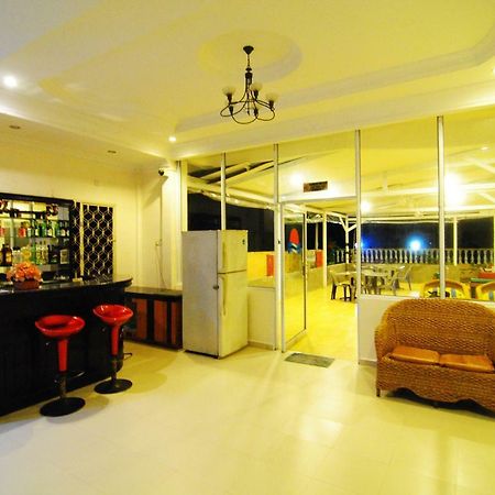 Hotel Panorama Танджунг Пинанг Екстериор снимка