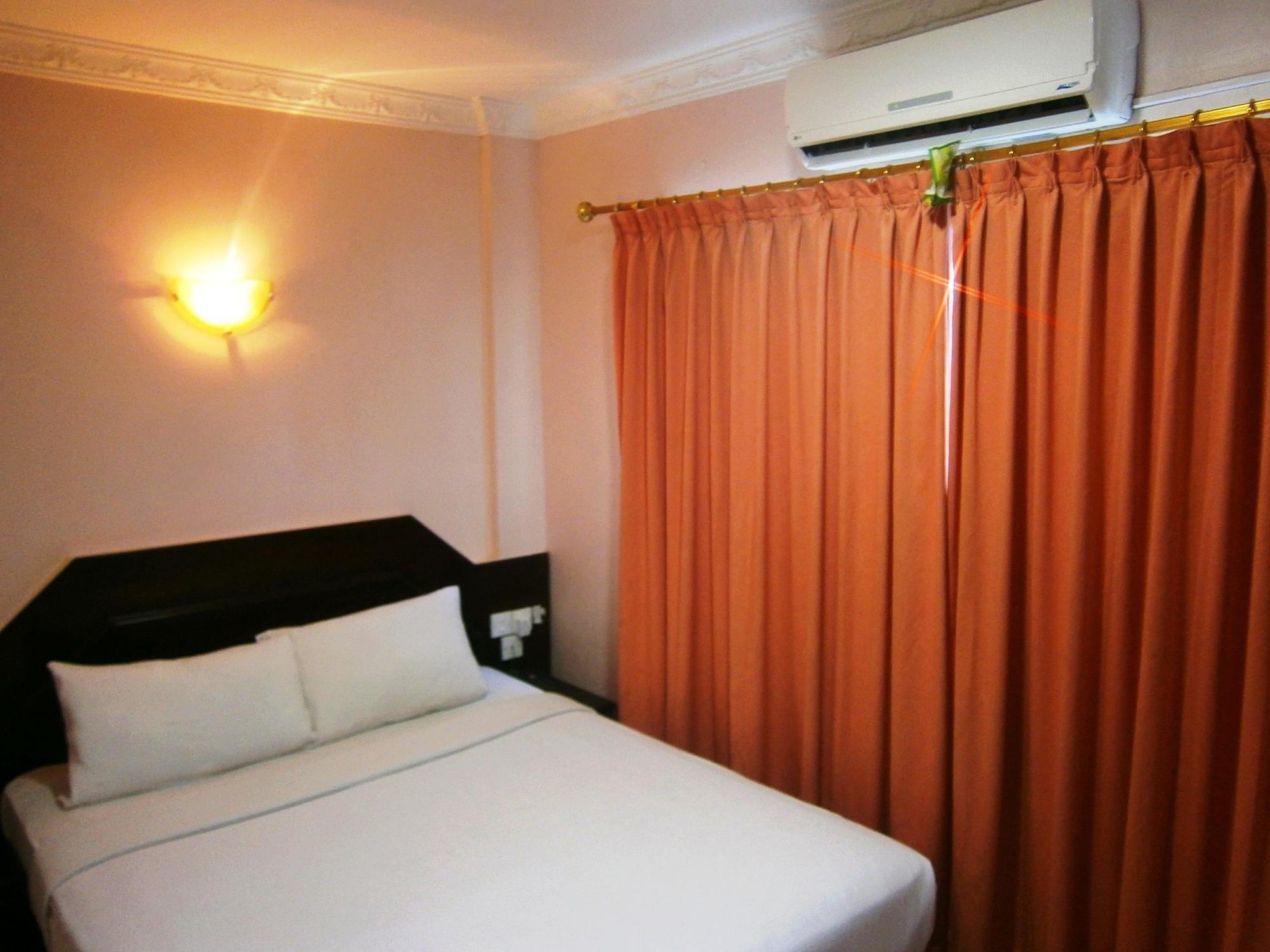 Hotel Panorama Танджунг Пинанг Екстериор снимка